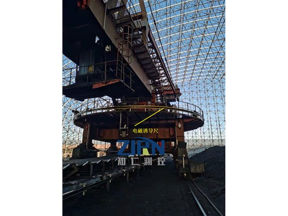 料場堆取料機走行和回轉定位以及無人化控制系統